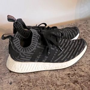 Adidas Boost Women’s black pink size 6.5